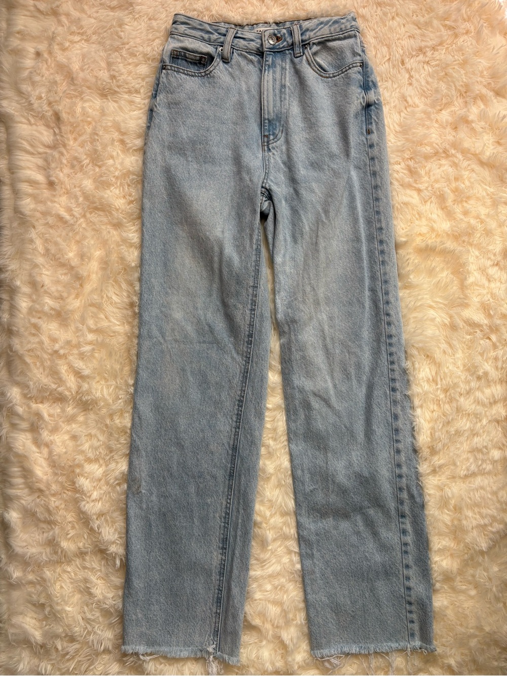 PacSun 90's Boyfriend Jeans Light Wash Raw Hem 25